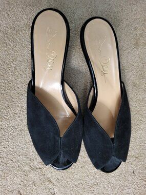 Joan Oloff Diana Kitten Heel black Size 38